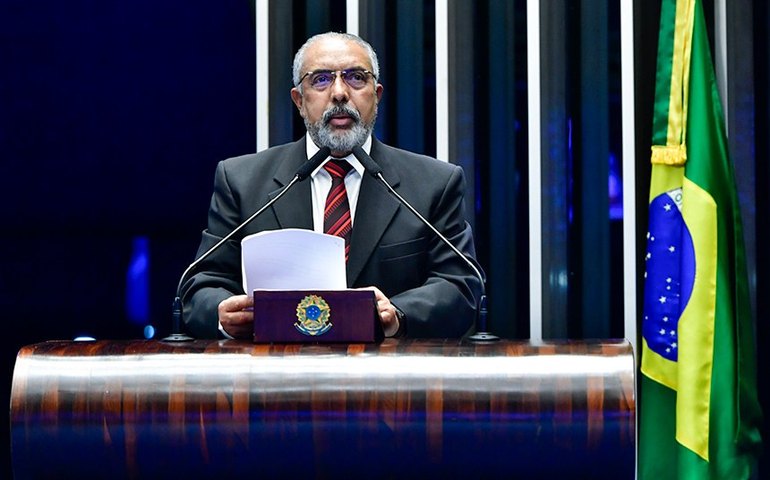 Paim comemora aprovação do Desenrola Brasil