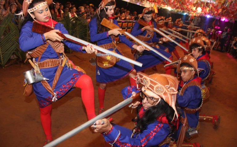 Arraiá Vovô Pedro encanta a comunidade Vila Capim pela 1ª vez