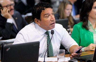 Senador propõe congelar o Fundo Partidário por 20 anos