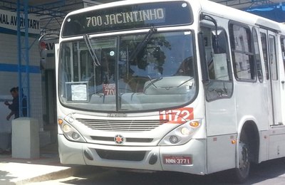 Obra de saneamento muda itinerário de ônibus no Jaraguá