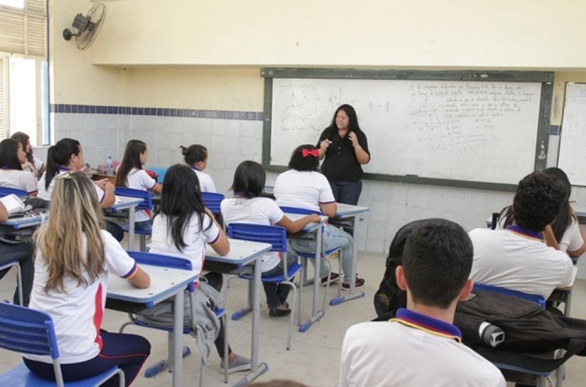 Educação divulga resultado do concurso de remoção para professores