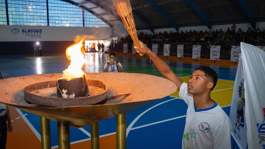 Jogos Estudantis de Alagoas começam com celebração ao esporte e ao protagonismo juvenil