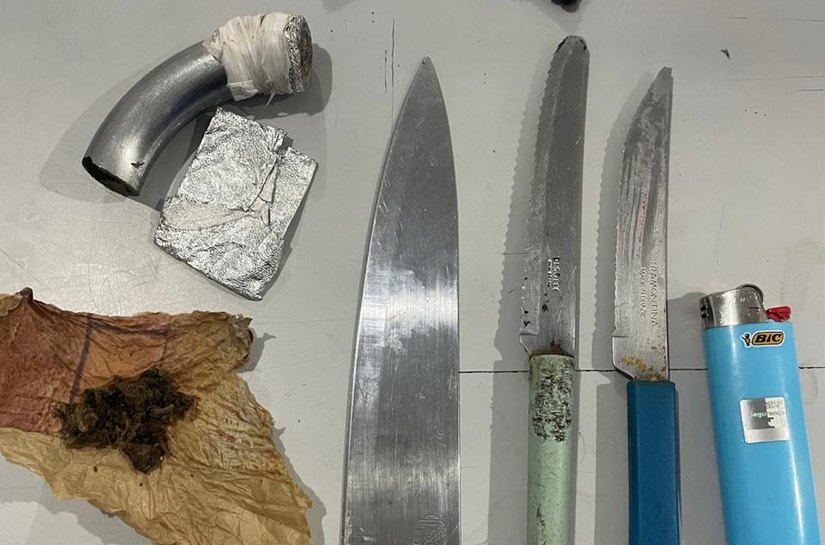 Guarda Municipal apreende armas brancas e drogas no bairro do Farol