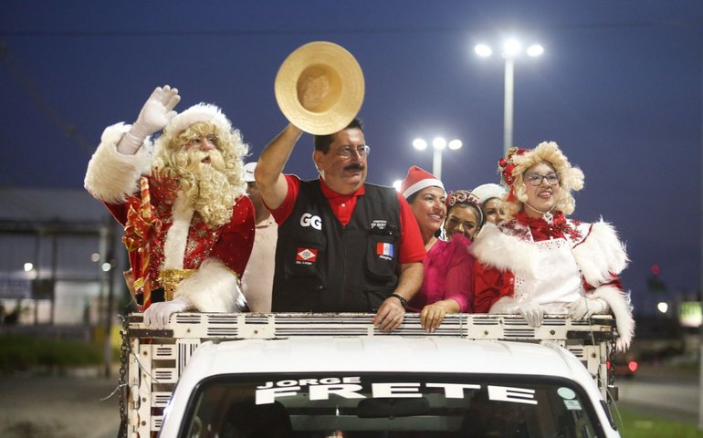 Chegada do Papai Noel marca o início do Rio Largo Luz 2022