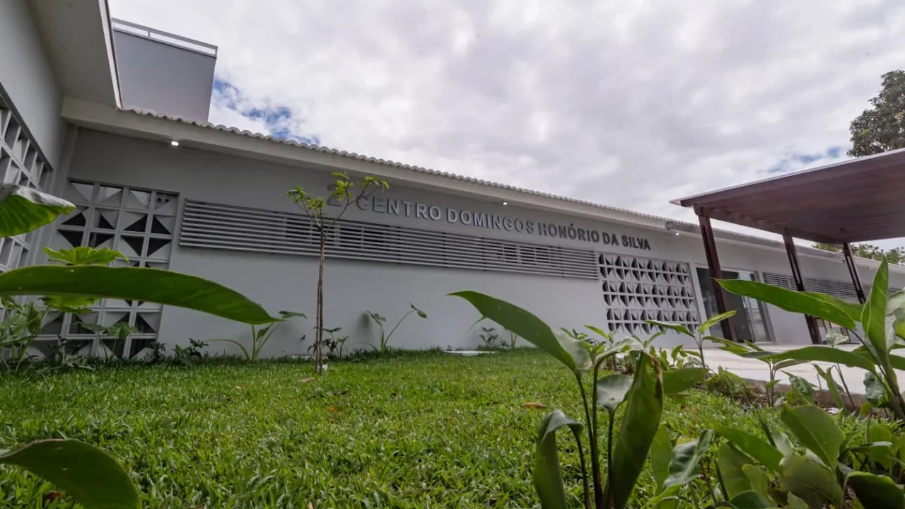 Prefeito Luciano Barbosa entrega novo 2º Centro de Saúde totalmente modernizado nesta segunda (24)