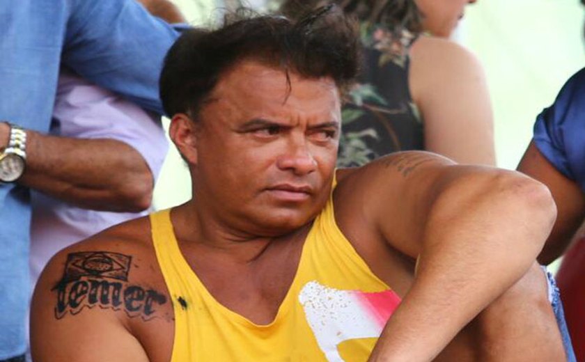 Janot pede condenação de deputado que tatuou Temer no ombro