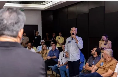 Quebrangulo marca presença durante encontro em Maceió articulado por Arthur Lira