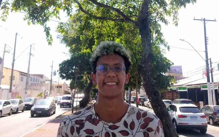 Dia Nacional do Livro: Conheça o trabalho do escritor Gabriel Bernardo