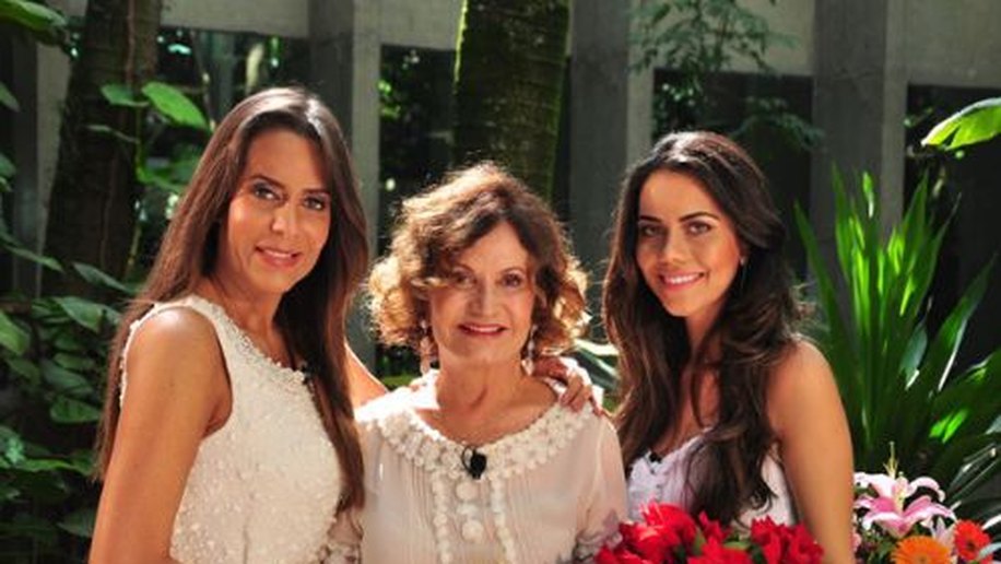 Keila Lima alfineta Daniela Albuquerque ao vivo ao se despedir