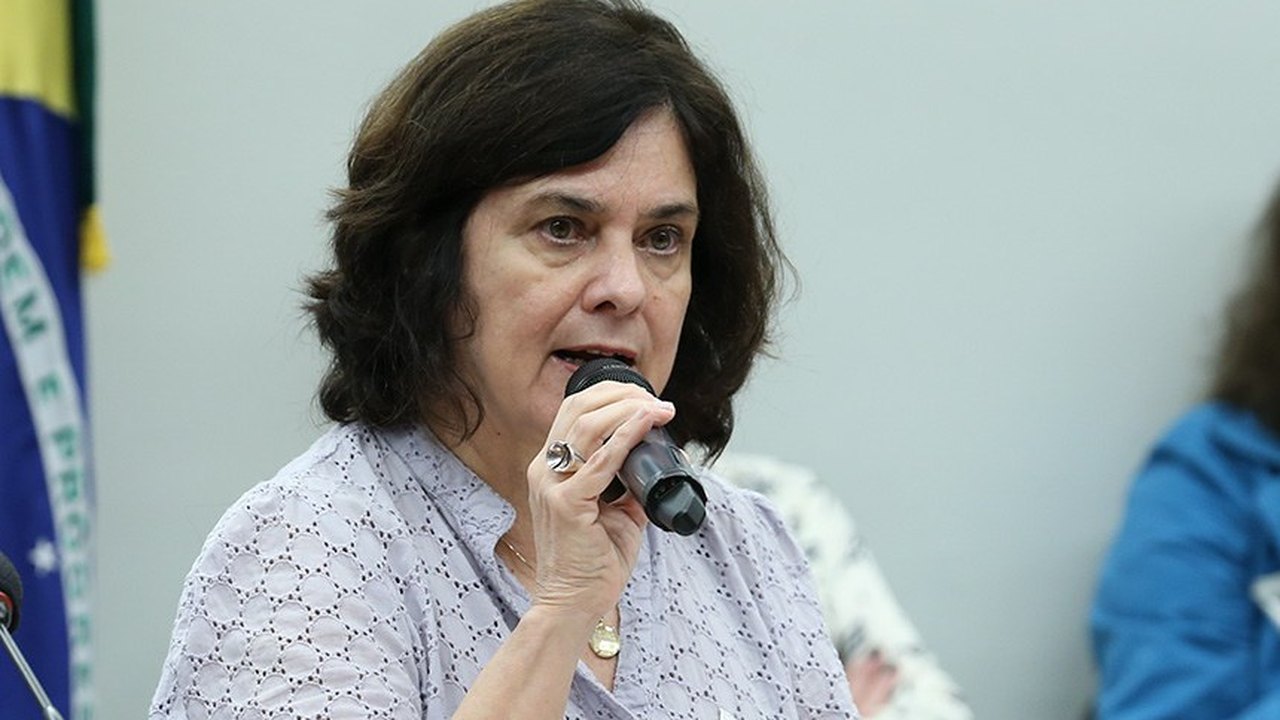 CAS fará audiência pública com Nísia Trindade na quarta