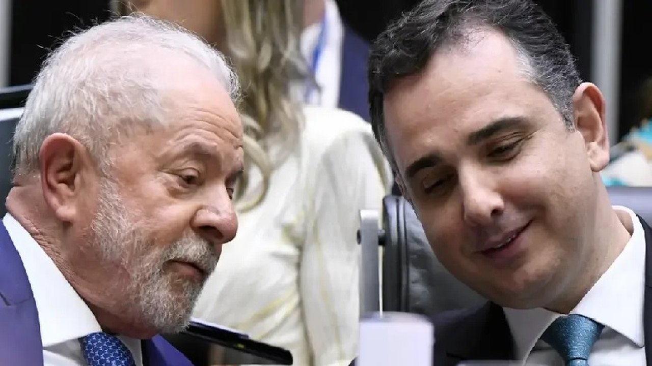 Lula janta com Pacheco e PT oficializa apoio à reeleição no Senado