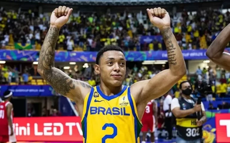 'Monstrinho' da seleção, Yago tenta levar Brasil às quartas do Mundial