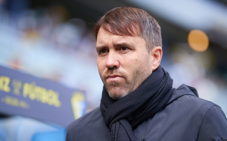 Coudet elogia elenco do Atlético-MG e evita falar sobre ‘chegadas e saídas’