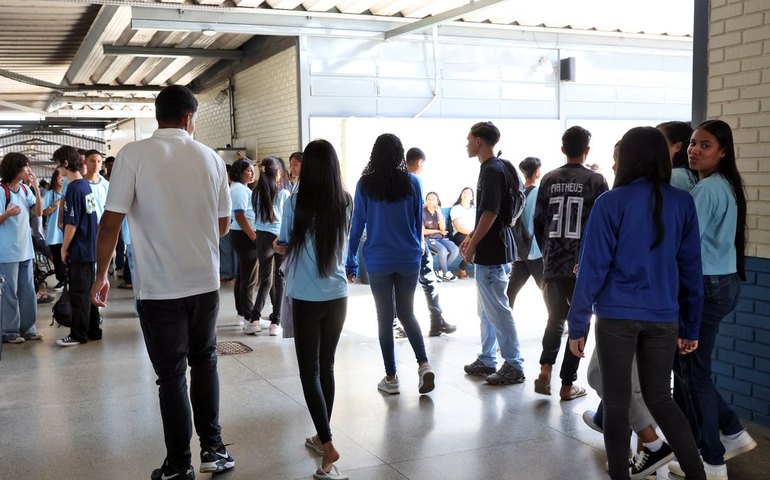Nascidos em setembro e outubro recebem hoje parcela do Pé-de-Meia
