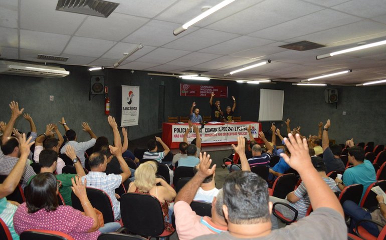 Policiais civis recusam proposta e realizarão assembleia geral com indicativo de greve