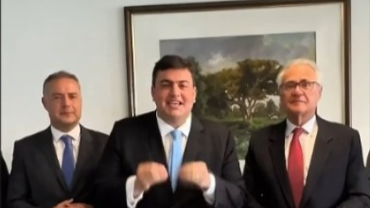 Carlos Gonçalves surpreende e se alia a Renan Calheiros e Renan Filho, deixando GG para trás