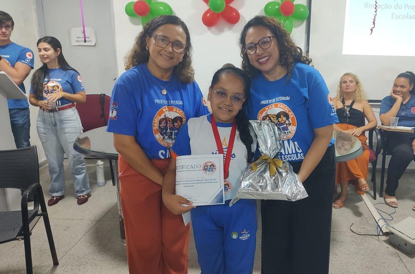 Samu entrega premiação do Concurso de Redação