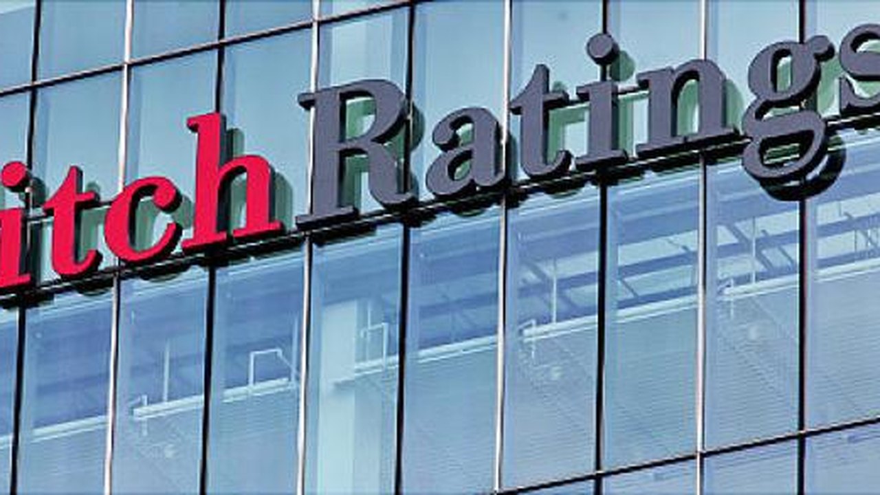 Fitch rebaixa rating da Rússia de B para C, citando default ‘iminente’ do país