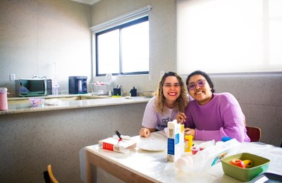 Terapia alimentar transforma aprendizado em autonomia na Casa do Autista de Maceió