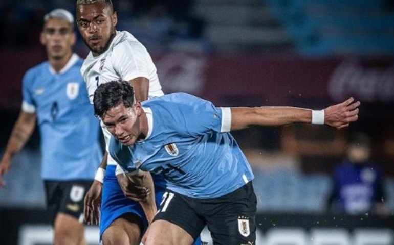 Seleção do Uruguai tem desempenho irregular, mas vence Cuba em amistoso