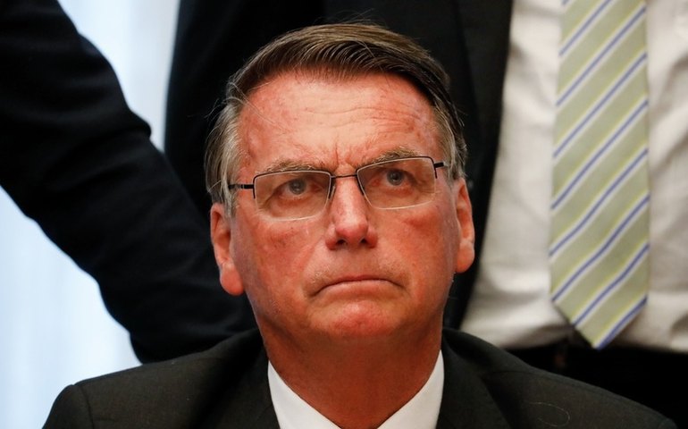 Bolsonaro suspende punição a motorista profissional sem exame toxicológico