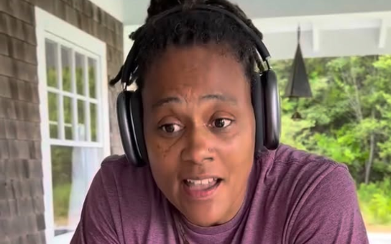 Ex-atleta olímpica Marion Jones revela dificuldades motoras após diagnóstico de doença autoimune