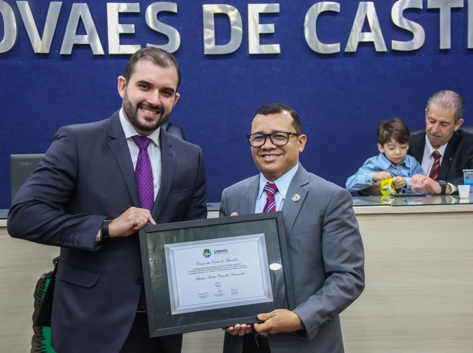 Câmara homenageia procurador-Geral Adjunto Lucas Vasconcelos com Comenda Pontes de Miranda