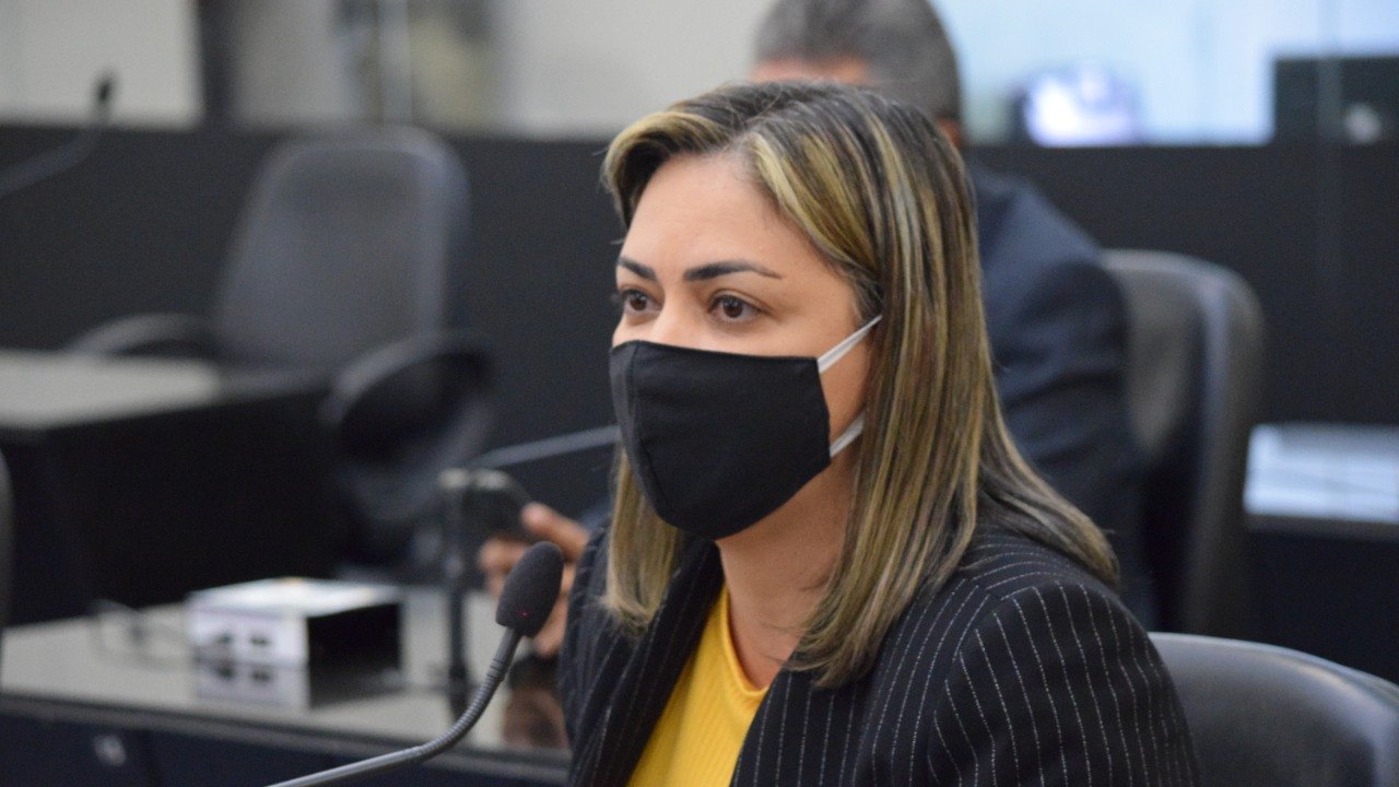 Flávia Cavalcante pede criação de centro de triagem na Região Norte de Alagoas
