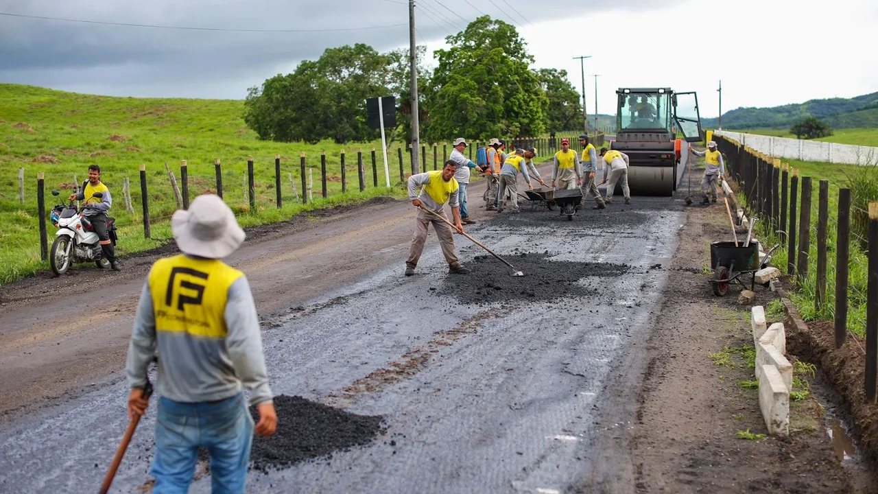 Federalização de rodovias: obras da BR-424 devem ser concluídas em até três meses, diz Renan Filho