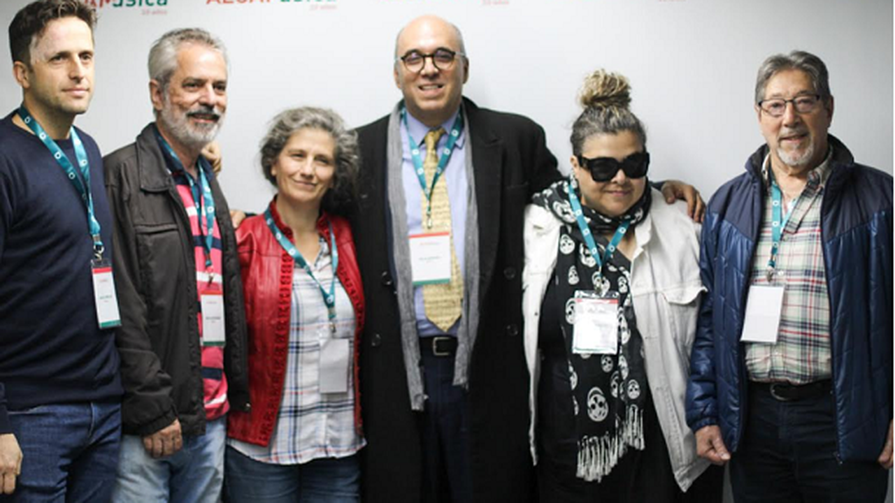 Evento em SP discute direitos de autores latinos de música