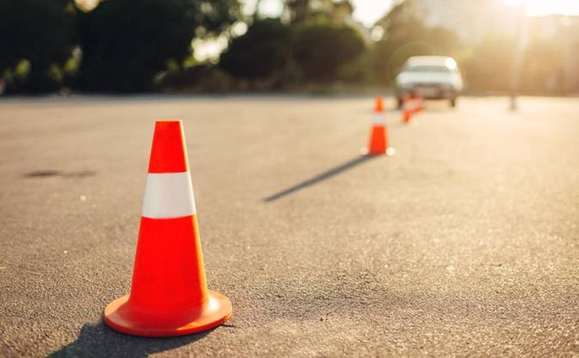 Carteira de motorista: aulas de direção podem deixar de ser etapa obrigatória