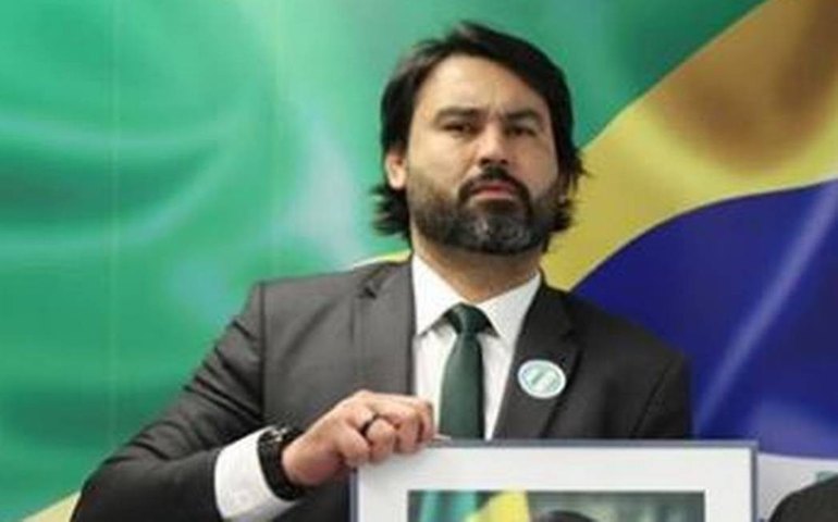 Primo dos filhos de Bolsonaro, Léo Índio ganha novo cargo no Senado