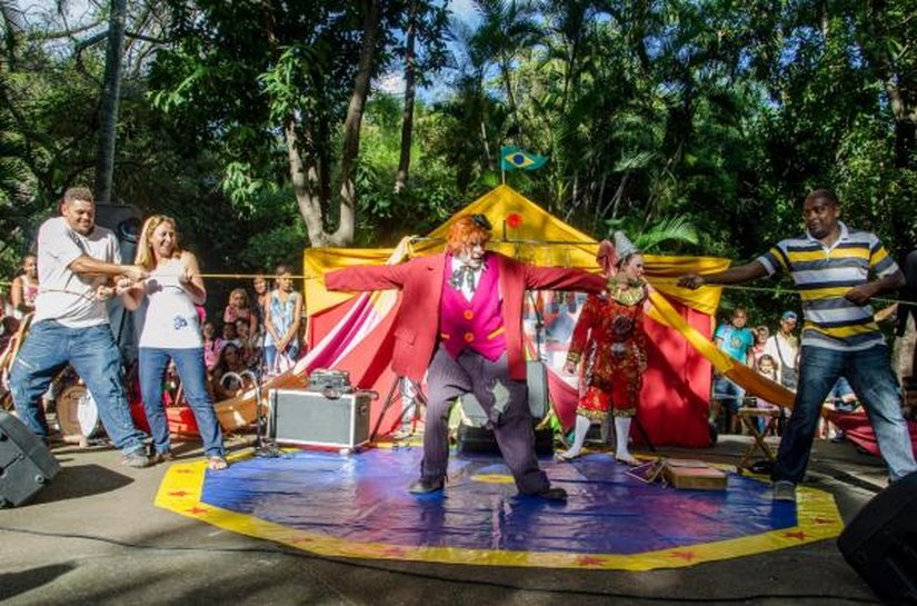 Projeto Rueiro: Festival de Teatro de Rua chega à Ilha do Ferro com programação cultural