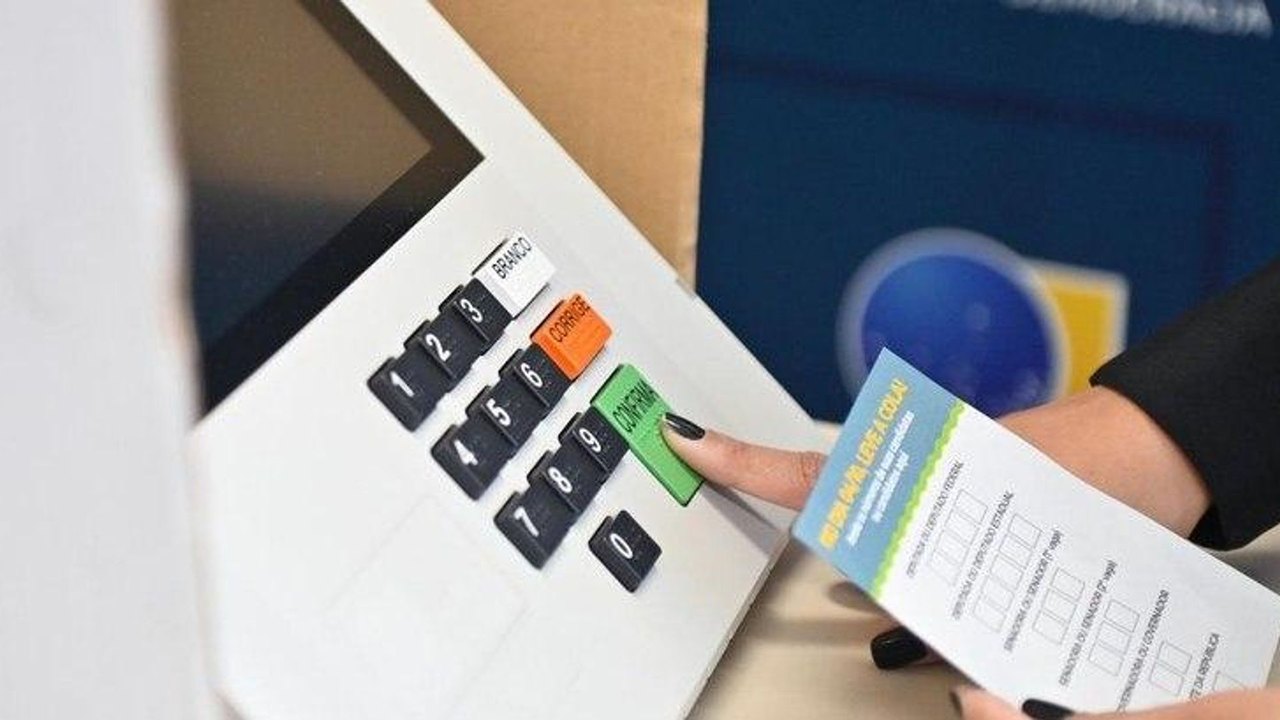 TSE registra substituição de 1.543 urnas no primeiro turno