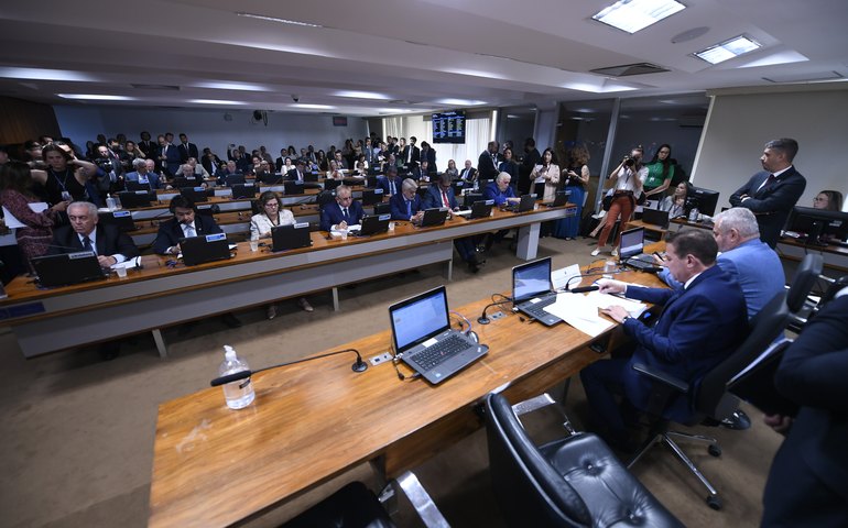 Ainda sem acordo, parlamentares devem se reunir em CPMI do 8/1