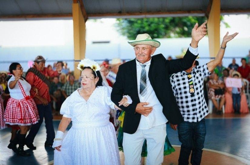 Grupos de Idosos participam de mais uma edição do Arraiá dos Idosos e da Integração em Campo Alegre