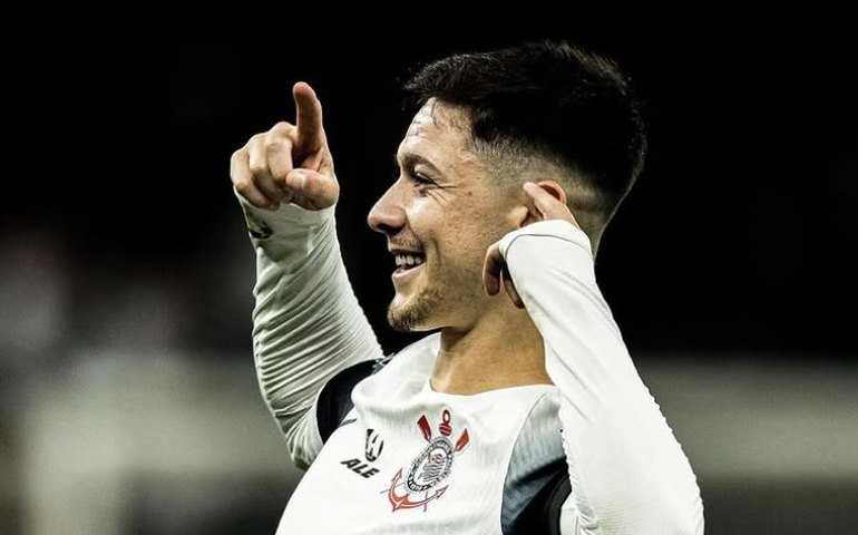 Garro revela como Corinthians é visto na Argentina: 'Muito conhecido pela paixão