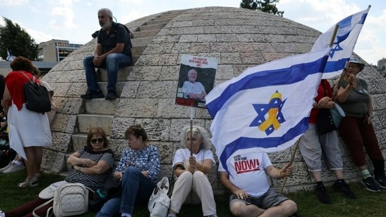 Maior grupo sindical de Israel convoca greve para segunda-feira, após morte de reféns em Gaza