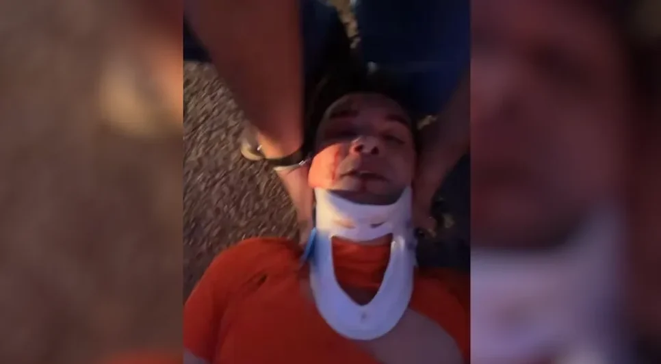 Cantor gospel Regis Danese sofre acidente e grava vídeo sangrando: 'estou com muita dor no abdômen'