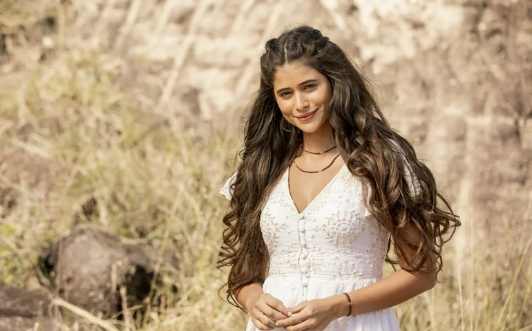 Isadora Cruz tem piora após internação para tratar infecção no rim e volta a hospital