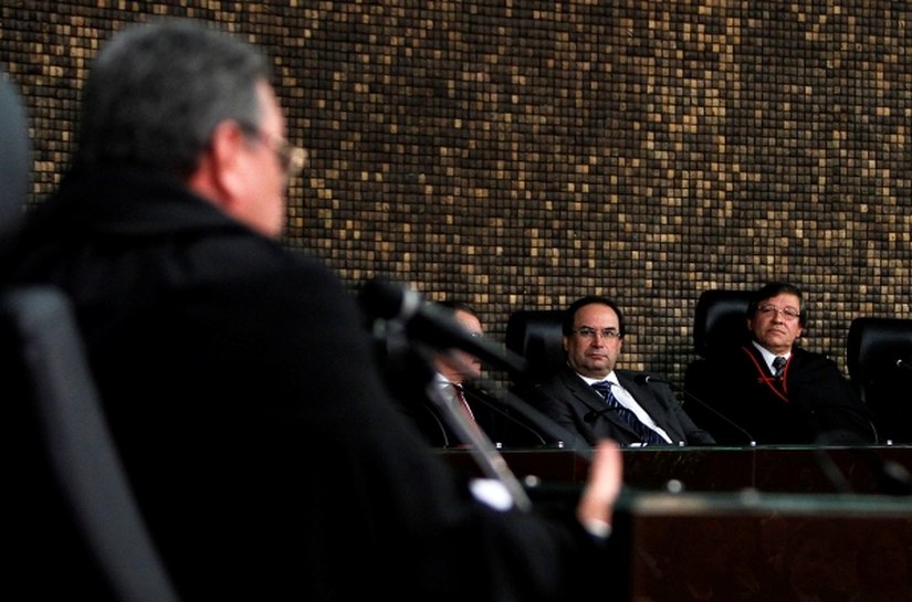 Luciano Barbosa prestigia posse do desembargador Celyrio Adamastor