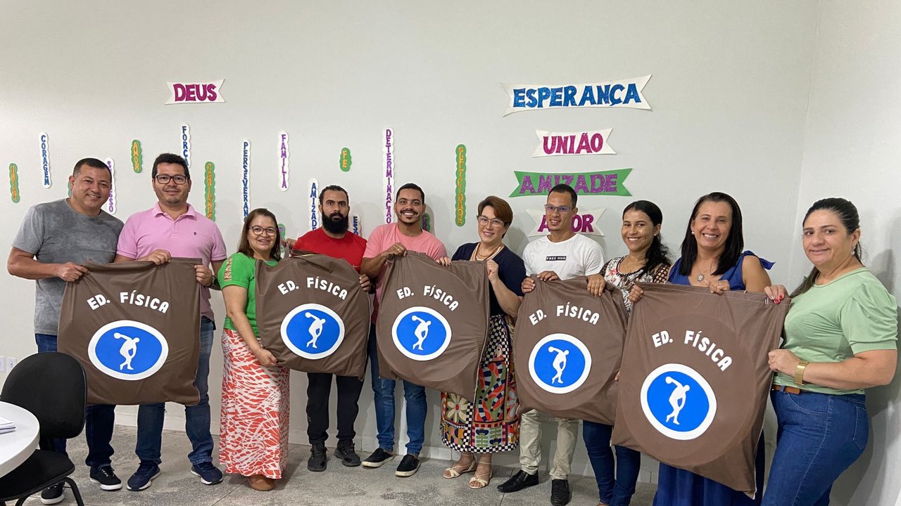 Tainá Veiga inicia entrega dos kits de educação física às escolas da rede municipal de Lagoa da Canoa