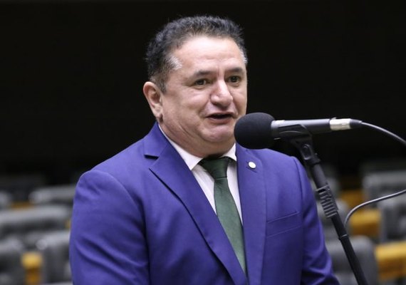 Comissão aprova inclusão de noções de segurança e saúde no trabalho como tema transversal na educação básica