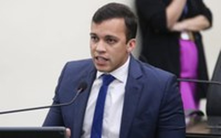 Aprovado projeto que institui a campanha 'Junho Violeta'