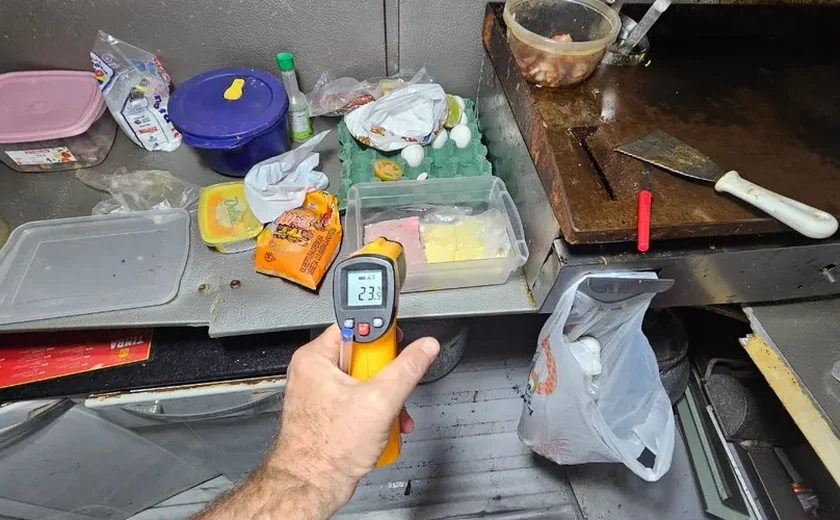 Vigilância Sanitária interdita passaporte no Jacintinho por risco à saúde pública