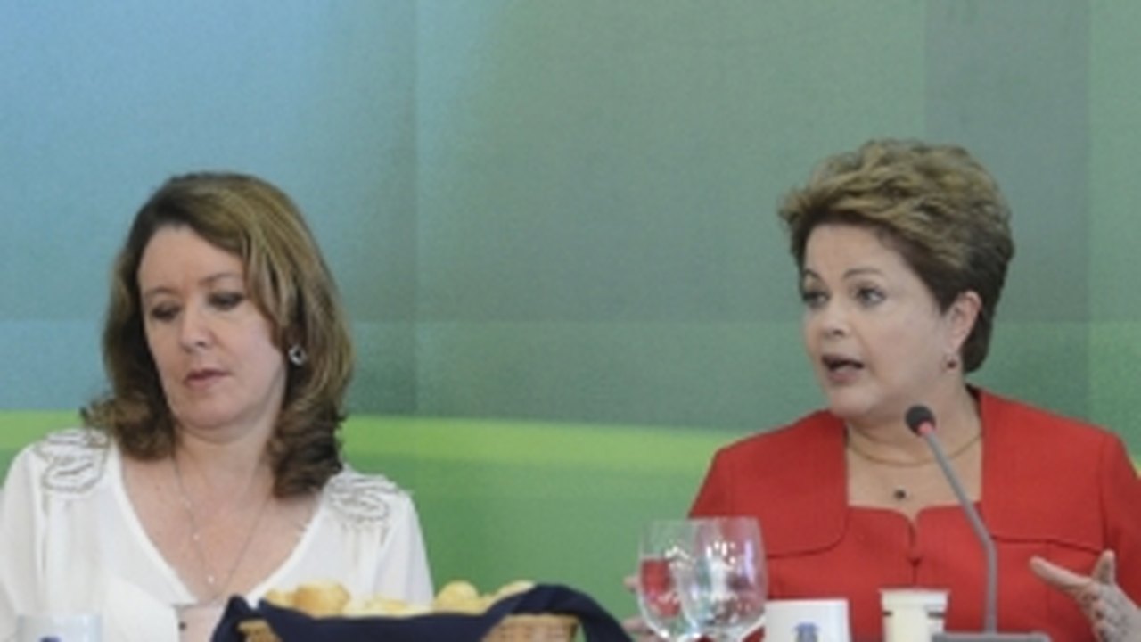 Dilma confirma reforma ministerial para janeiro