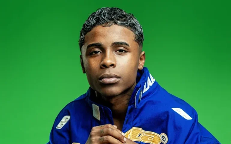 MC Meno K se consolida entre os artistas mais ouvidos do Brasil, entra no ranking mundial e ganha destaque com post de Marina Ruy Barbosa