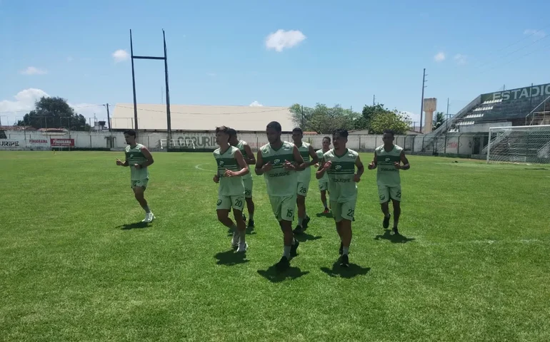 Após anunciar o nome do novo comandante técnico, presidente do Coruripe vai ao mercado em busca de reforços