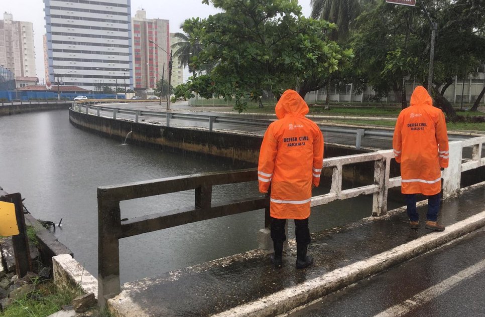DEFESA CIVIL CHUVA ARACAJU