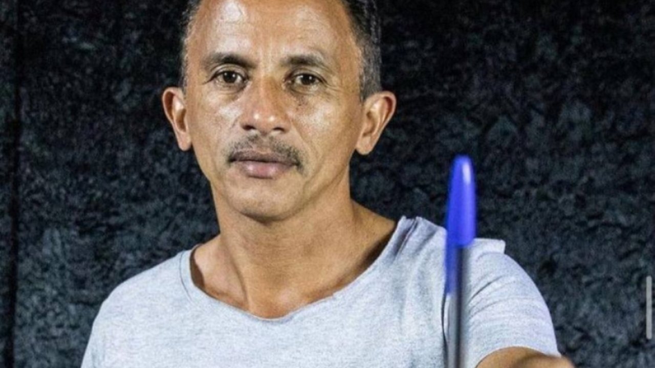 Cantor de ‘Caneta Azul’ divulga nova música: ‘Vamos Vacinar’